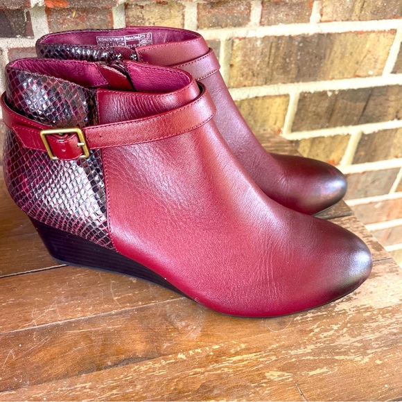 VIONIC Shasta Wedge Booties Burgundy Sz 8.5 sb3‎ - Picture 1 of 7
